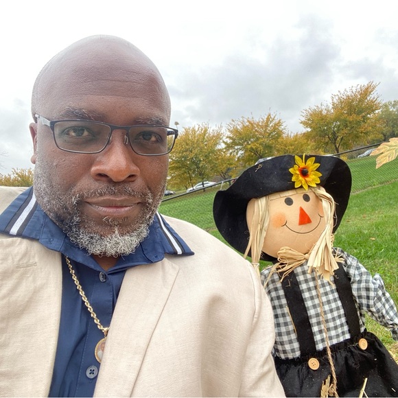 Meet your Posher, William - Picture 1 of 1